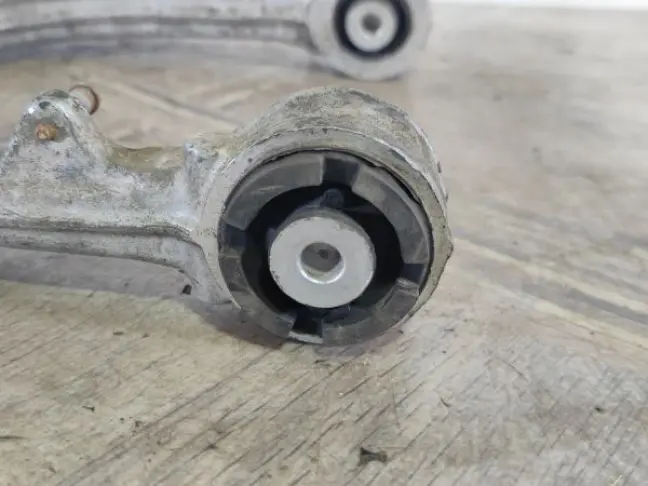 Рычаг передний верхний левый Range Rover L494