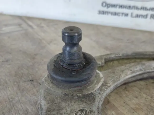 Рычаг передний верхний левый Range Rover L494