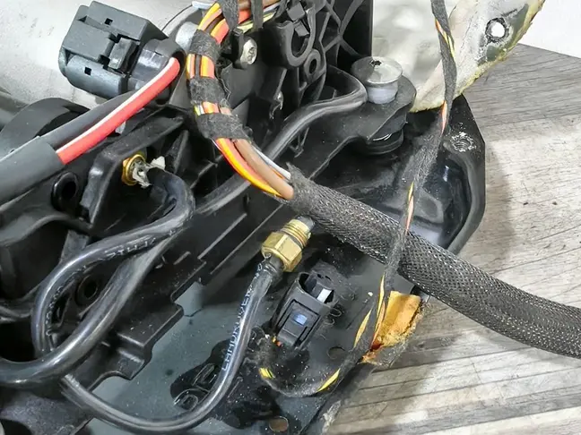 Компрессор пневмоподвески Range Rover L322 10-12