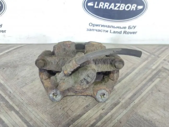 Суппорт левый задний Land Rover Sport L320