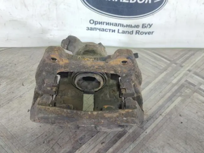 Суппорт левый задний Land Rover Sport L320