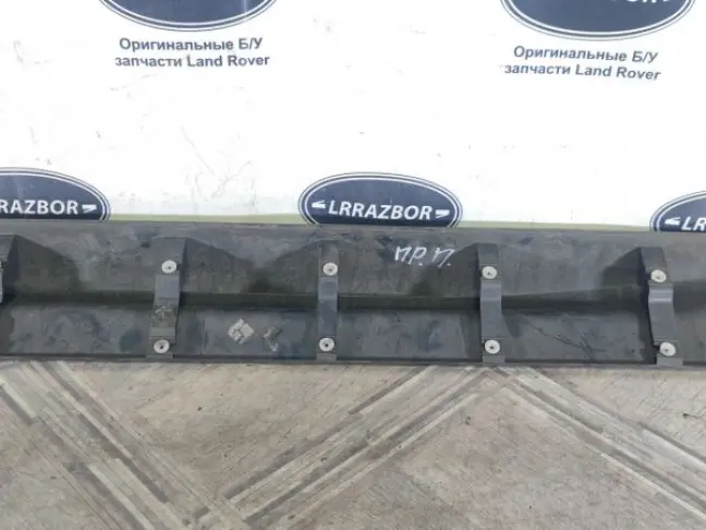 Молдинг передний правый  Range Rover Sport L320