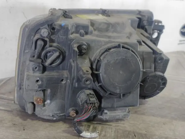 Фара левая адаптивная Range Rover Sport L320