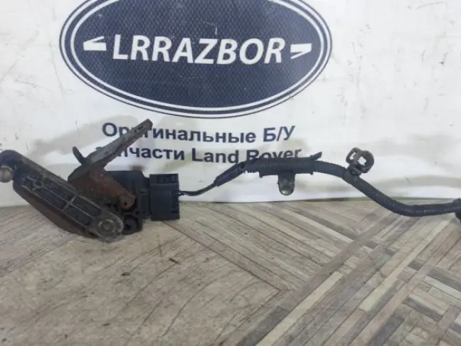 Датчик положения кузова передний RRS L320 дорест