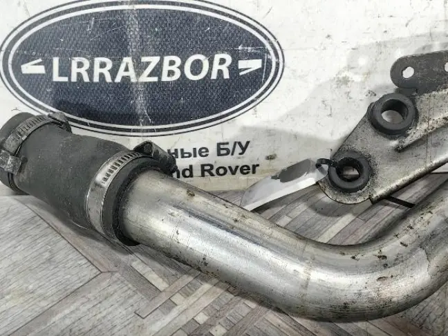 Патрубок турбины правый Range Rover L320 3.6