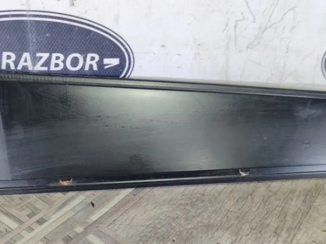 Молдинг стойки задний левый Range Rover L322