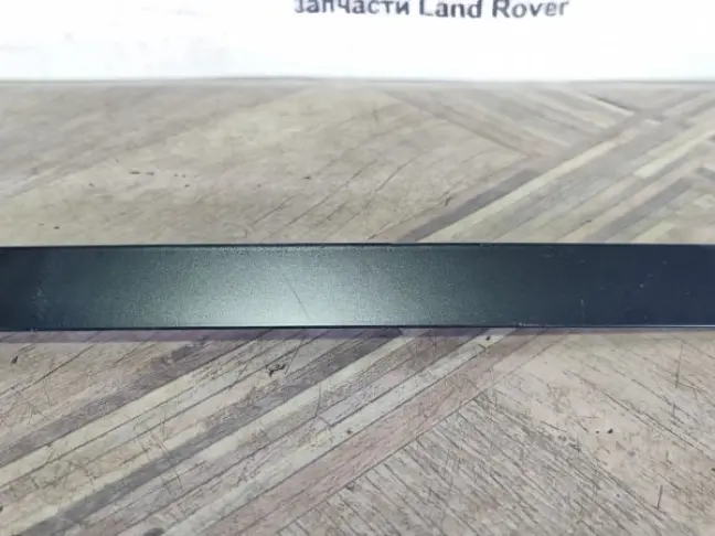 Молдинг стойки задний правый Range Rover L322