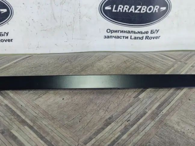Молдинг стойки задний правый Range Rover L322