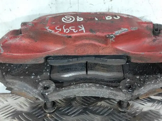 Суппорт правый передний Range Rover 3 L322