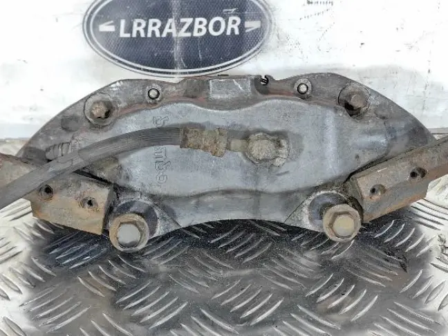 Суппорт правый передний Range Rover 3 L322