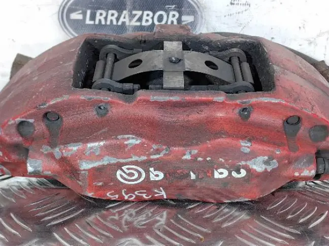 Суппорт правый передний Range Rover 3 L322