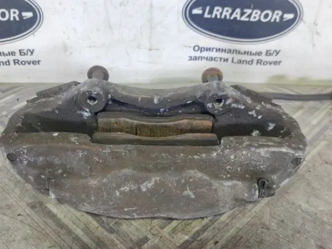 Суппорт левый передний Range Rover 3 L322