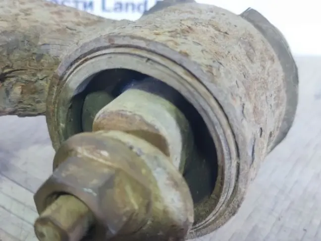 Рычаг передний нижний левый DISCOVERY 3/4 L319