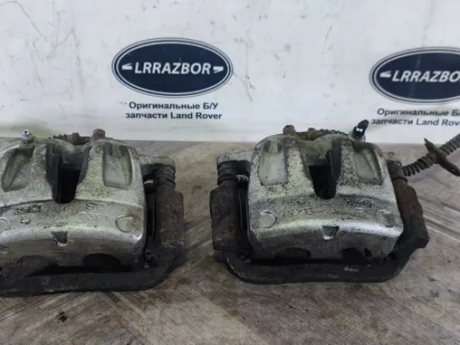 Суппорт тормозной передний пара DISCOVERY 3 L319