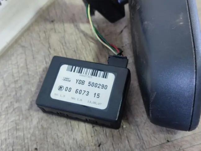 Зеркало салонное Land Rover DISCOVERY 3 L319 05-09