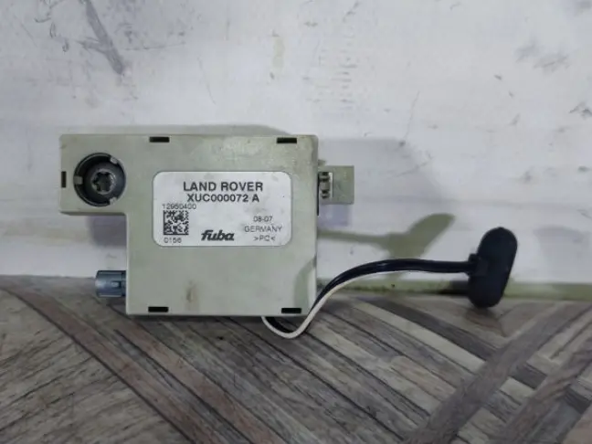 Антенна усилитель DISCOVERY 3 L319  2005 - 2009