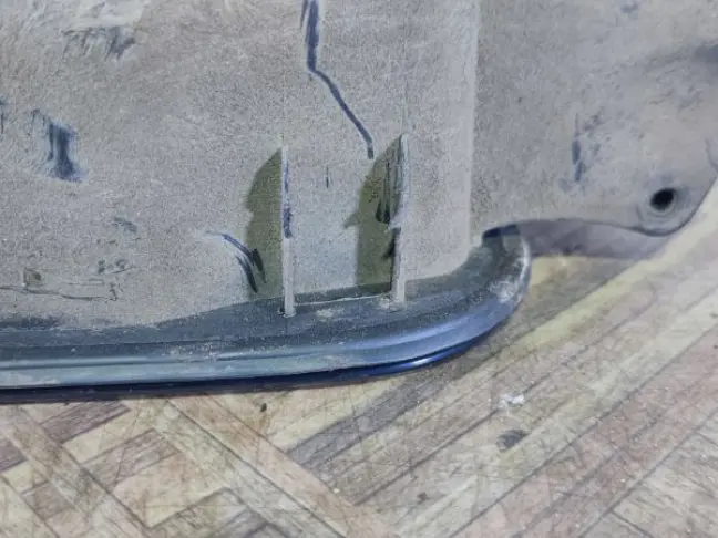 Лючок бензобака Land Rover DISCOVERY 3/4 L319