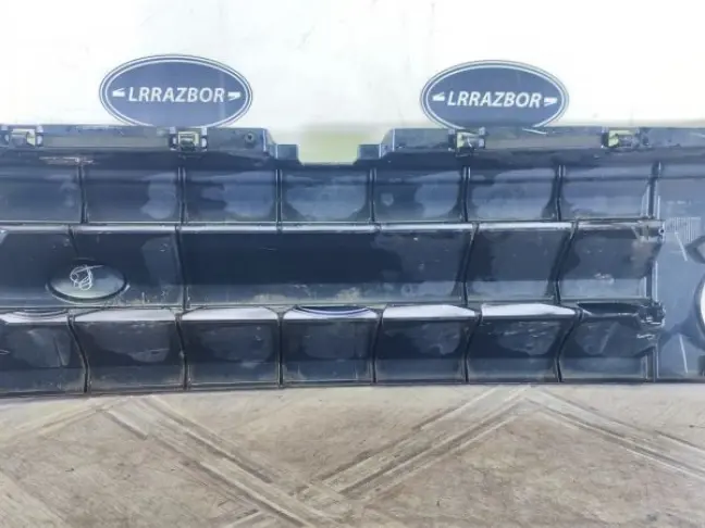 Решетка радиатора Land Rover DISCOVERY 3 L319