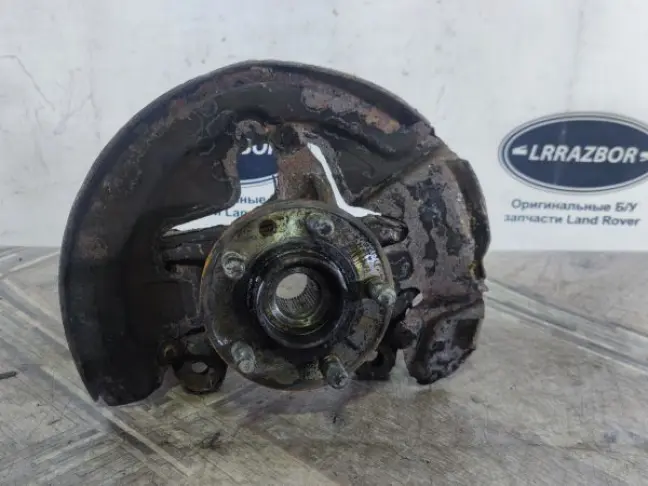 Кулак передний левый Land Rover Freelander 2.2