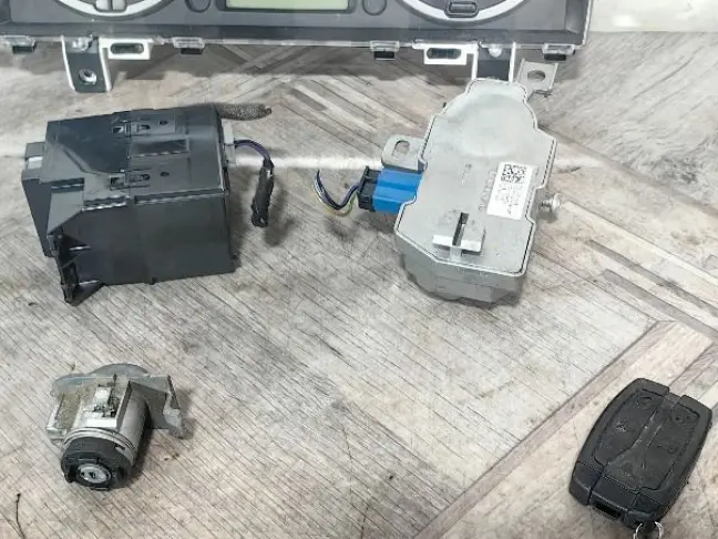 Блоки комплект Land Rover Freelander 2 2.2