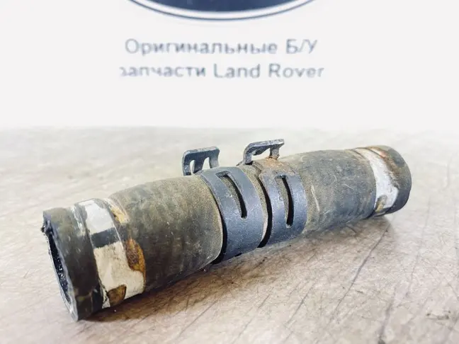 Патрубок охлаждения Freelander 2 2.2