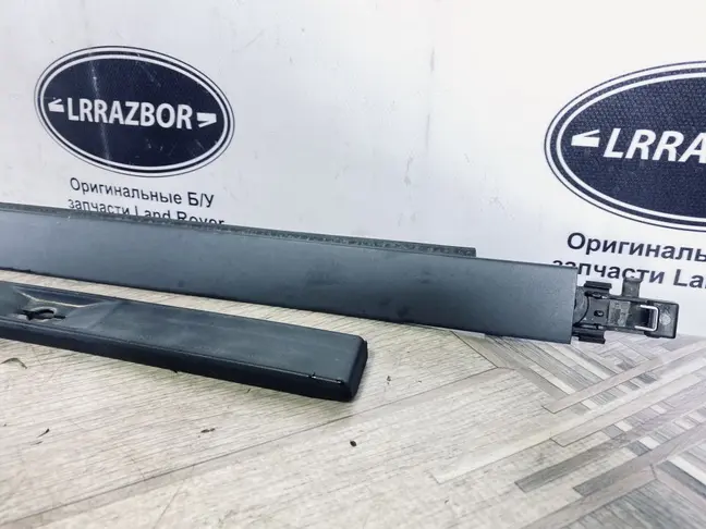 Молдинг крыши правый Land Rover Freelander 2