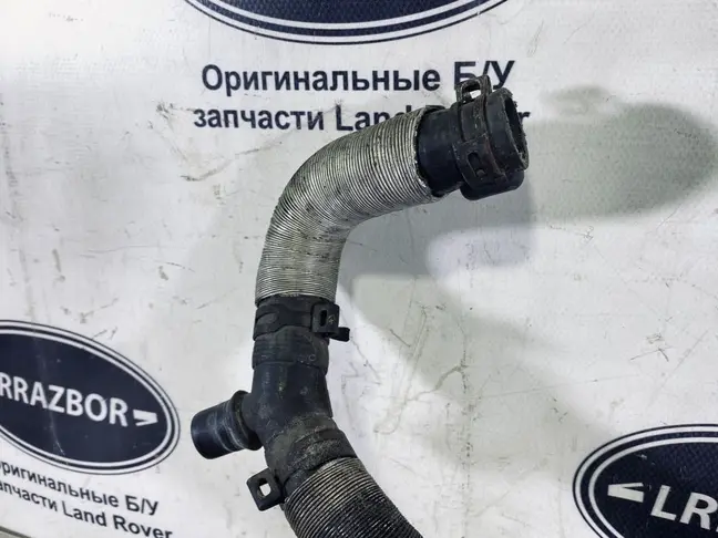 Патрубок охлаждения Land Rover Freelander 2 2.2