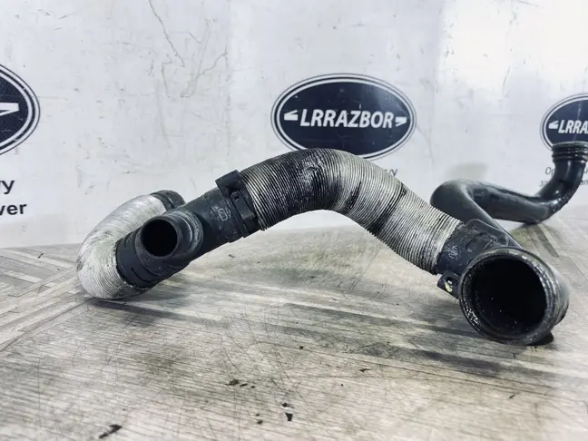 Патрубок охлаждения Land Rover Freelander 2 2.2