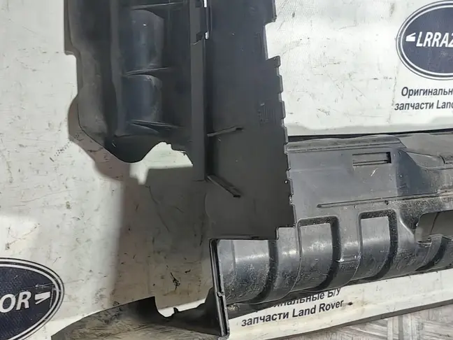 Диффузор радиатора Land Rover Freelander 2