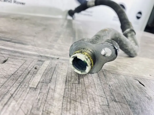 Трубка кондиционера Land Rover Freelander 2 2.2