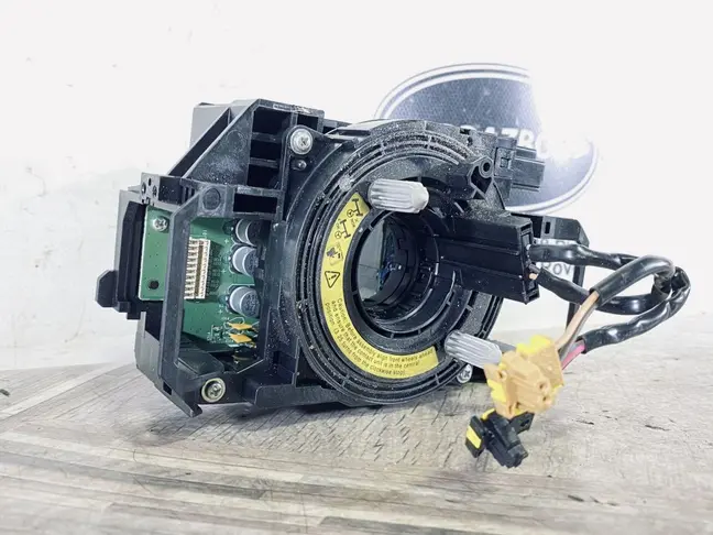 Шлейф подрулевой Land Rover Freelander 2 2.2