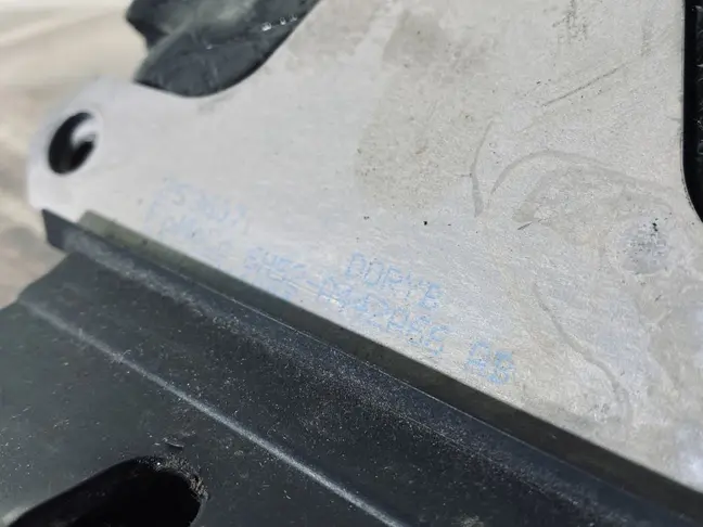 Замок багажника Land Rover Freelander 2 L359