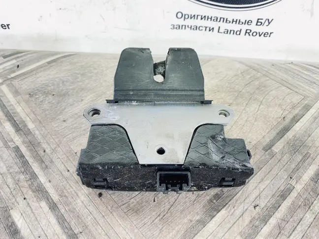 Замок багажника Land Rover Freelander 2 L359