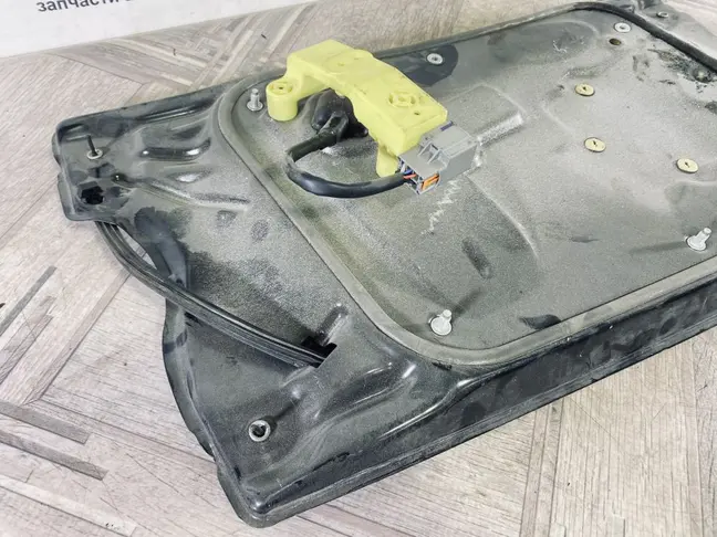 Стеклоподъемник передний Land Rover Freelander 2