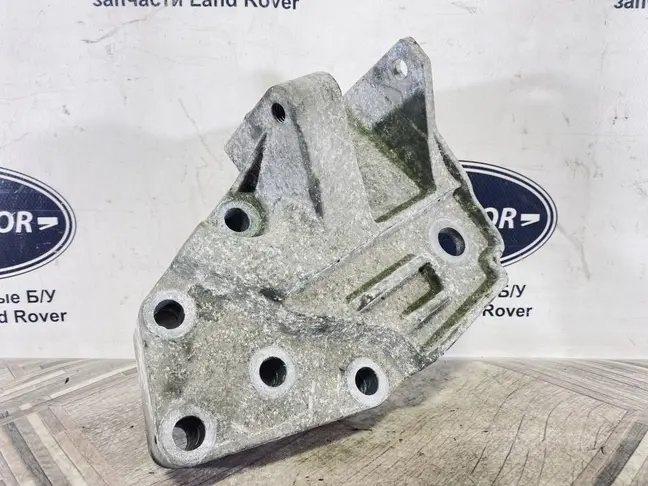 Кронштейн ДВC верхний Land Rover Freelander 2 L359