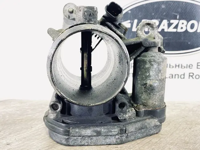 Дроссельная заслонка Land Rover Freelander 2 2.2