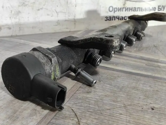 Топливная рампа Land Rover Freelander 2 L359