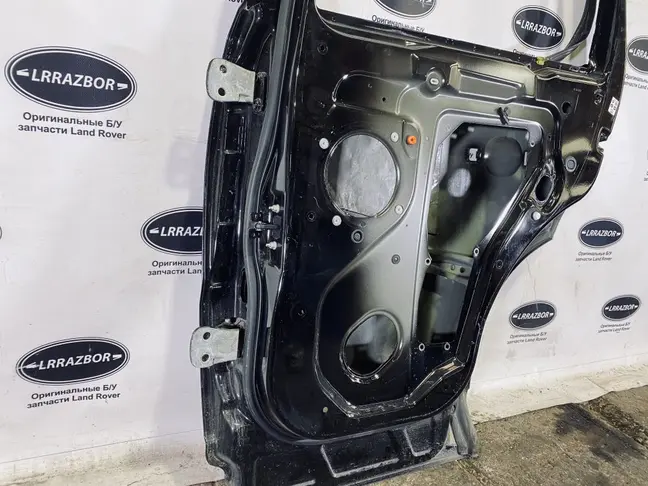 Дверь задняя правая Range Rover Sport L320