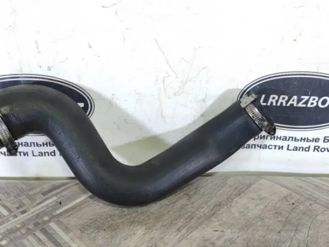 Патрубок верхний левый Range Rover L320 3.6