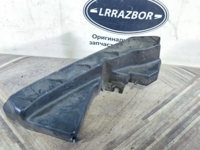 Кронштейн бампера правый Land Rover Evoque L538