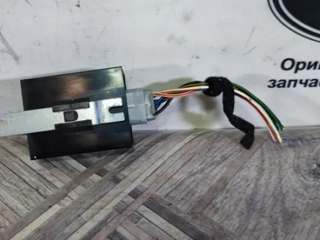 Реле стеклоочистителей Land Rover Evoque I L538