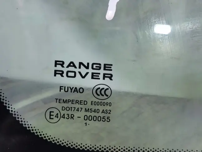 Форточка левая глухая Land Rover Evoque I