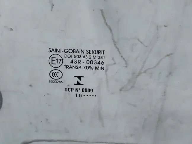 Стекло двери задней правой Land Rover Evoque I