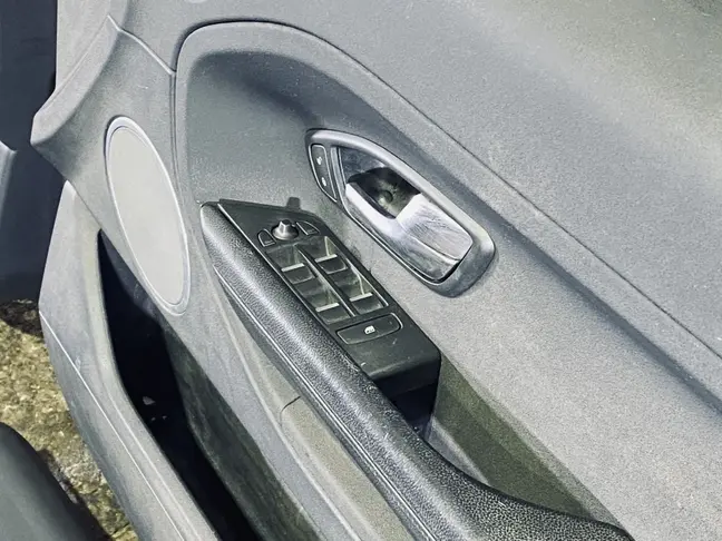 Обшивки дверей Land Rover Evoque L538