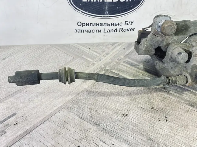 Суппорт передний правый Land Rover Evoque I L538