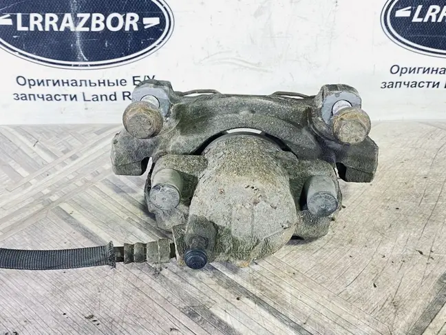 Суппорт передний правый Land Rover Evoque I L538