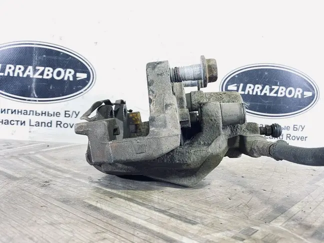 Суппорт передний правый Land Rover Evoque I L538