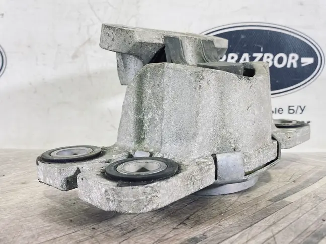 Подушка АКПП правая Land Rover Evoque I