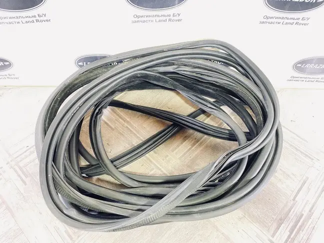 Уплотнитель двери комплект Land Rover Evoque I