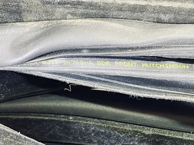 Уплотнитель двери комплект Land Rover Evoque I